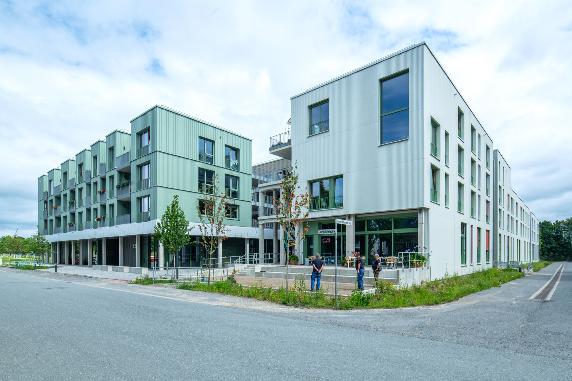 W1OXF-Blick-auf-Punkt-und-Riegel