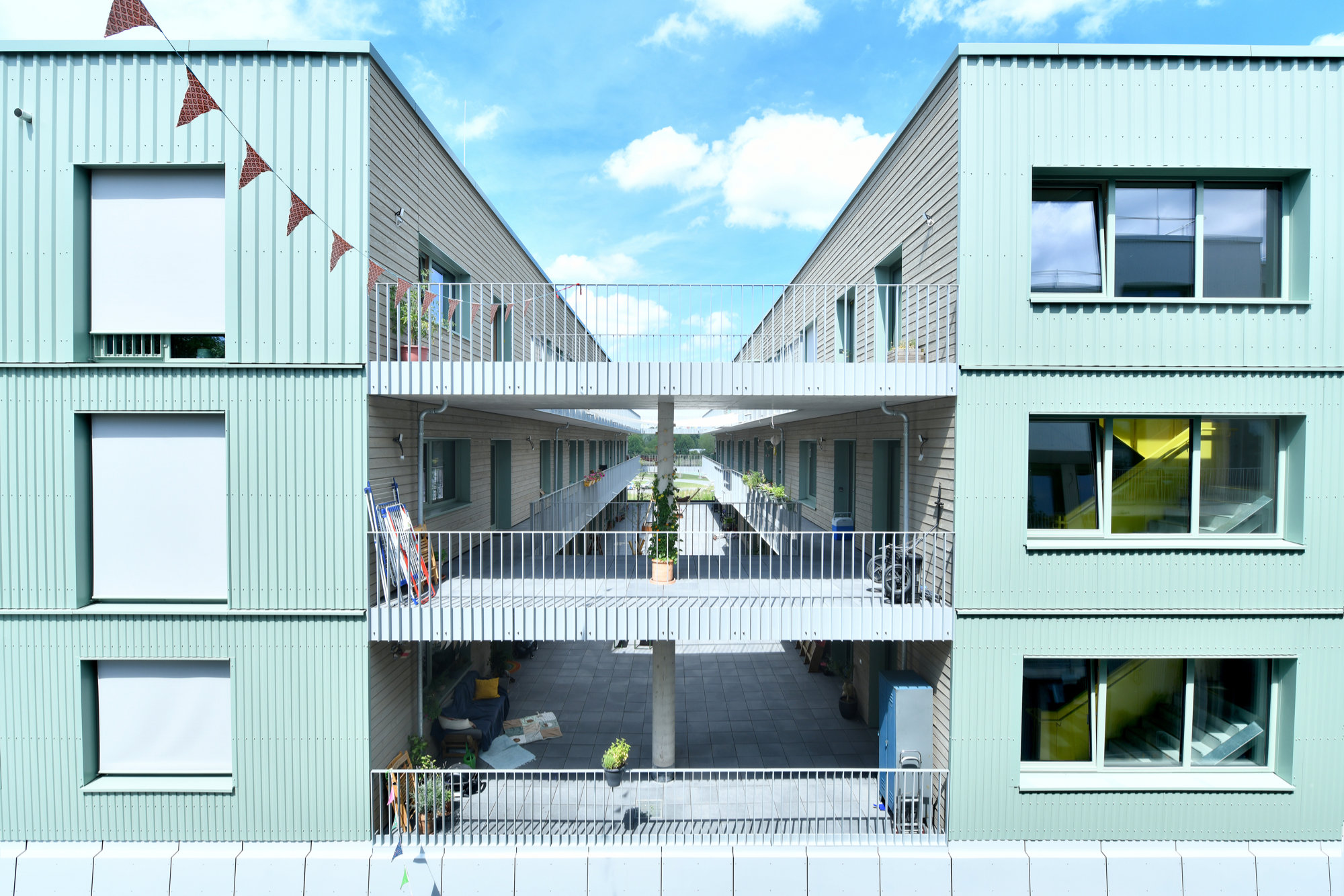 W1OXF-Blick-in-den-Innenhof-des-Punktes