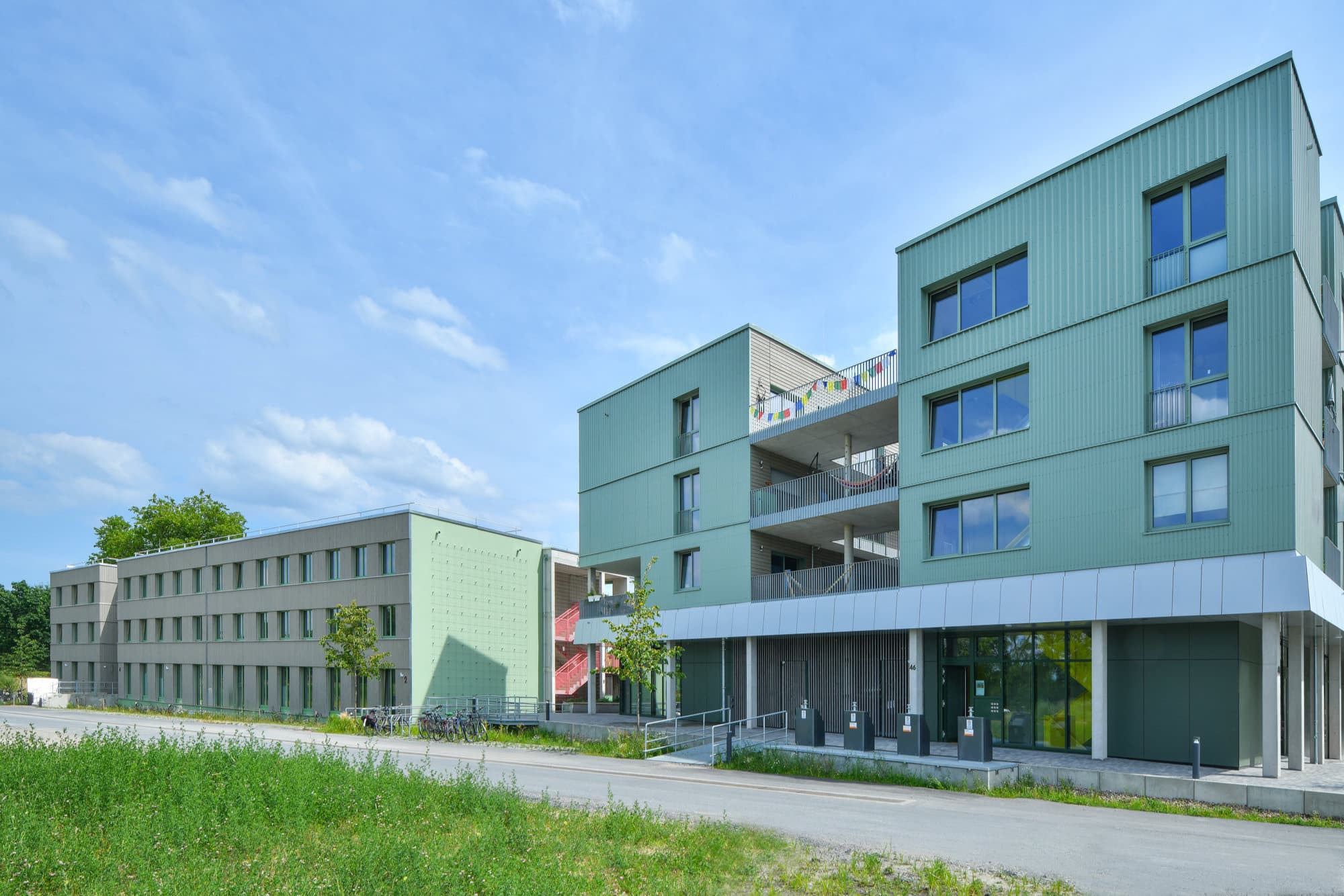W1OXF-Blick-von-aussen-auf-Punkt-und-Winkel